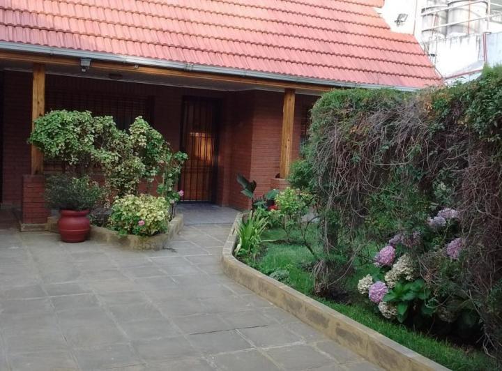 Casa · 133m² · 4 Ambientes · 2 Cocheras