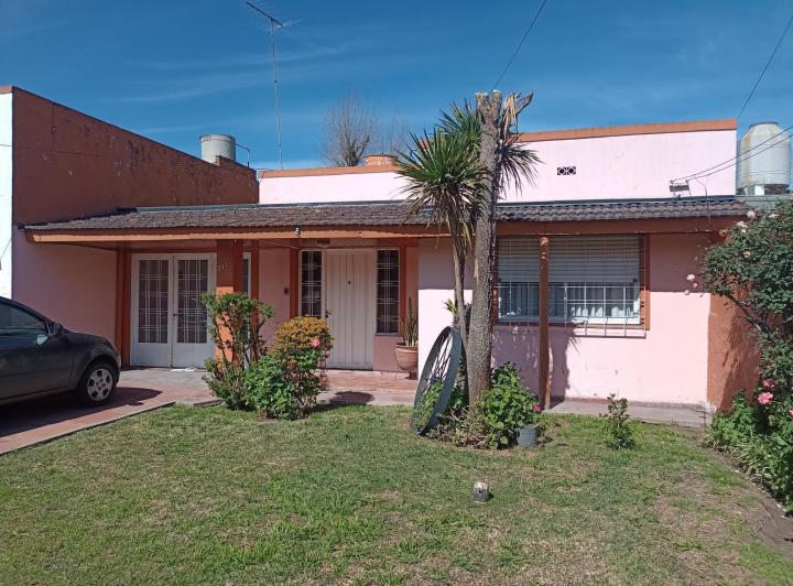 Casa · 120m² · 5 Ambientes · 1 Cochera