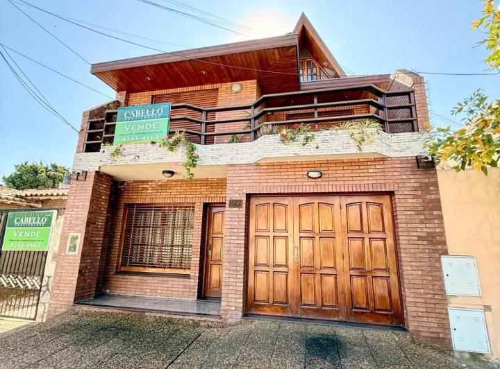 Casa · 150m² · 5 Ambientes · 1 Cochera
