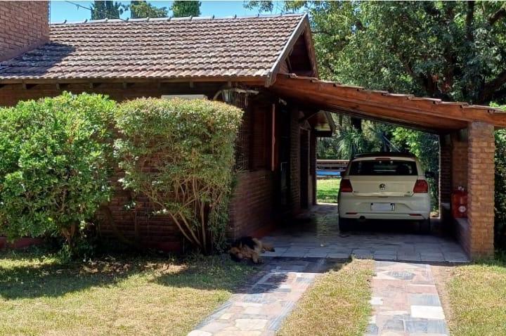 Casa · 95m² · 3 Ambientes · 1 Cochera