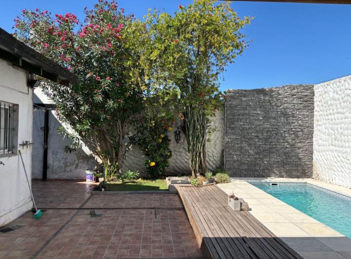 Casa · 120m² · 5 Ambientes · 1 Cochera