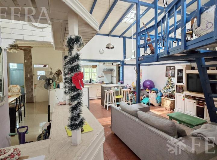 Casa · 145m² · 4 Ambientes · 1 Cochera