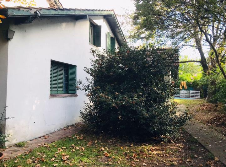 Casa · 95m² · 4 Ambientes · 2 Cocheras