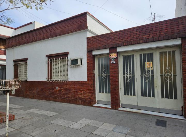 Casa · 90m² · 3 Ambientes · 1 Cochera