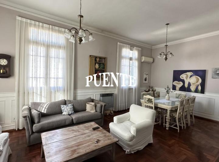 Casa · 160m² · 5 Ambientes · 2 Cocheras