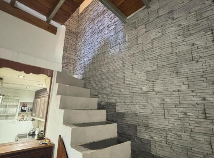Casa · 80m² · 5 Ambientes