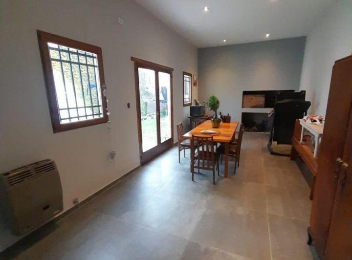 Casa · 150m² · 5 Ambientes · 2 Cocheras
