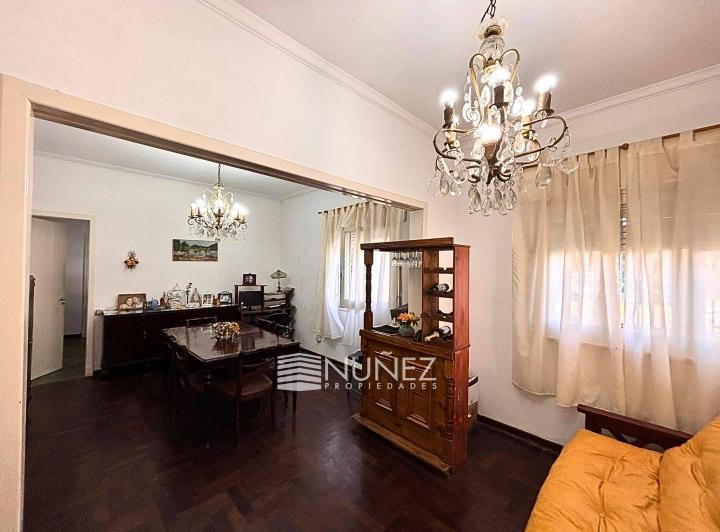 Casa · 120m² · 3 Ambientes · 4 Cocheras