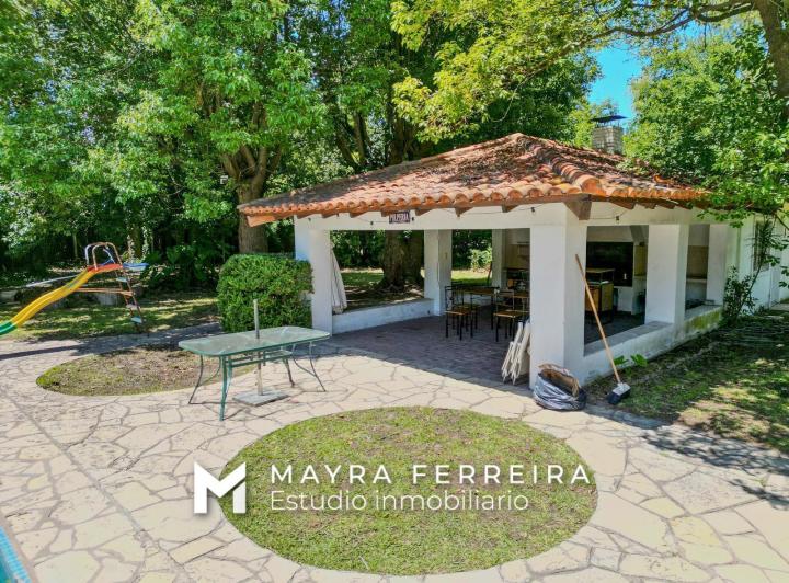 Casa · 420m² · 7 Ambientes · 8 Cocheras