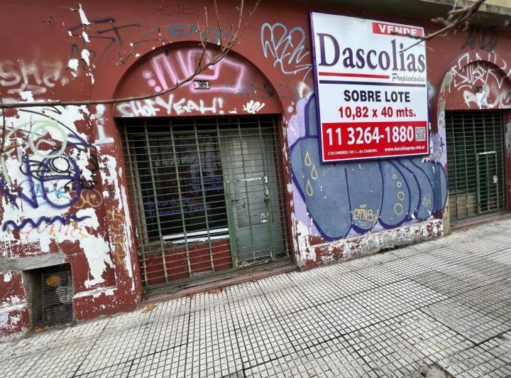 Casa · 1m² · 5 Ambientes