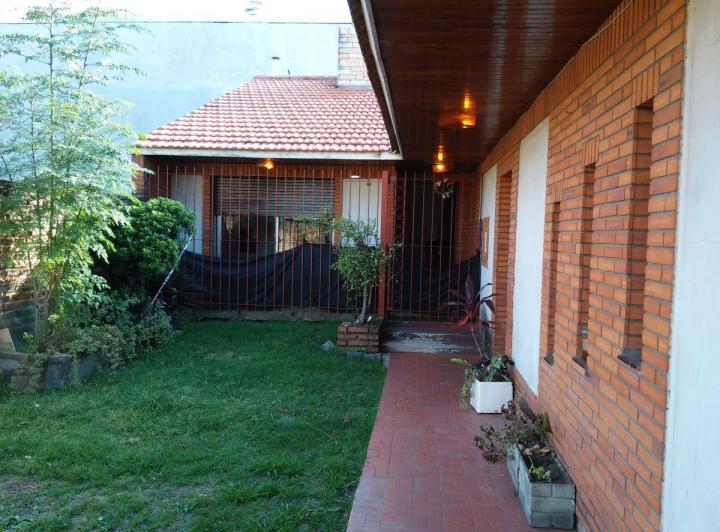 Casa · 150m² · 4 Ambientes · 2 Cocheras