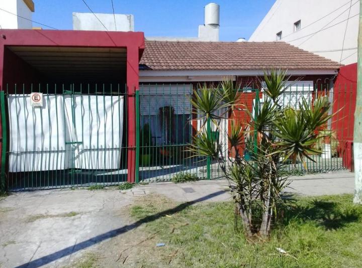 Casa · 60m² · 3 Ambientes · 2 Cocheras