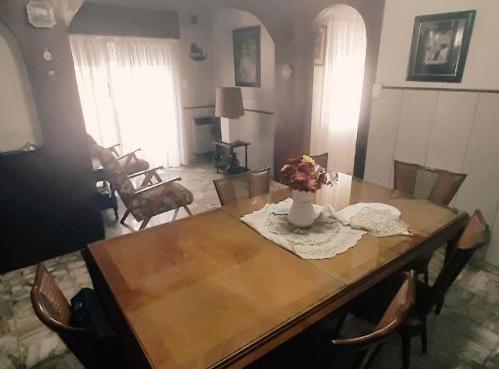 Casa · 157m² · 5 Ambientes · 1 Cochera