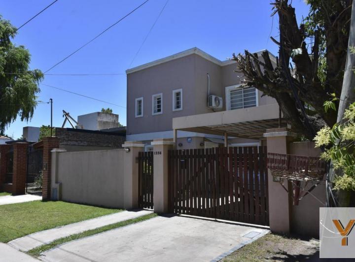 Casa · 235m² · 4 Ambientes