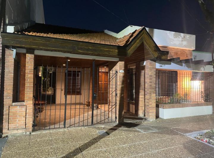 Casa · 68m² · 3 Ambientes · 1 Cochera