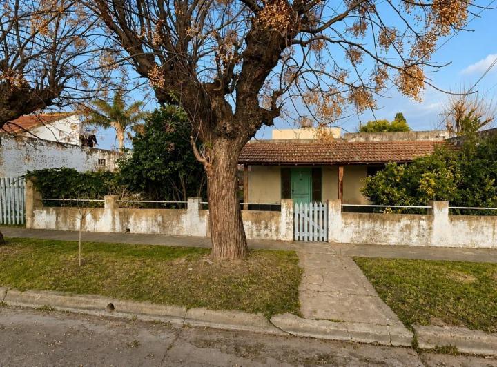 Casa · 150m² · 4 Ambientes · 2 Cocheras