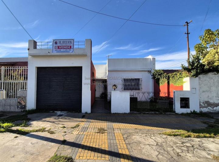 Casa · 95m² · 3 Ambientes · 2 Cocheras
