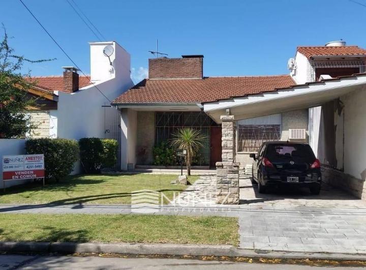 Casa · 191m² · 4 Ambientes · 1 Cochera