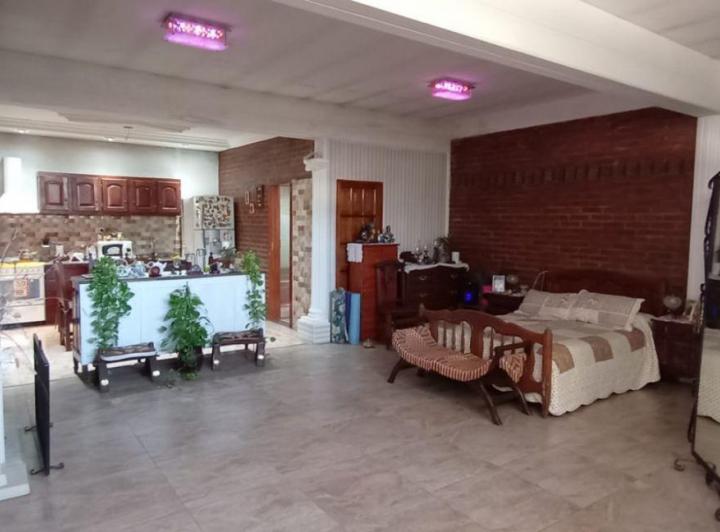 Casa · 120m² · 4 Ambientes · 2 Cocheras