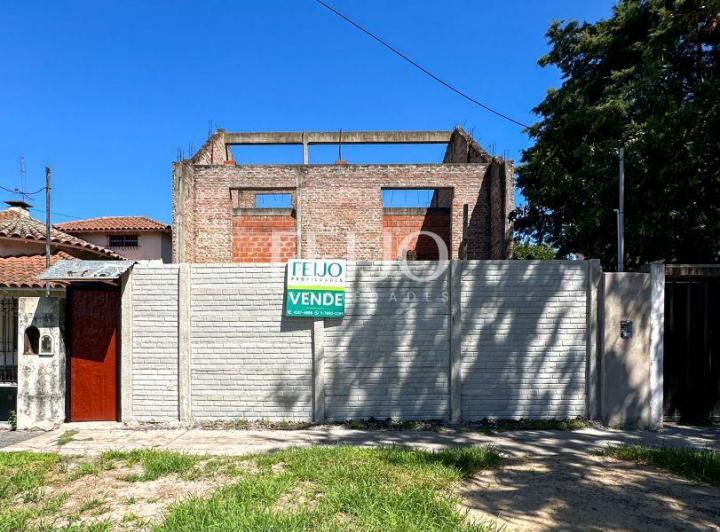Casa · 160m² · 4 Ambientes · 1 Cochera