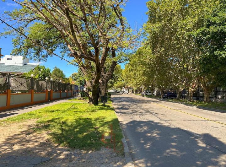 Casa · 140m² · 3 Ambientes · 1 Cochera