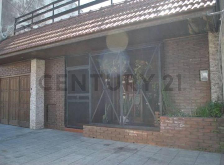Casa · 270m² · 5 Ambientes