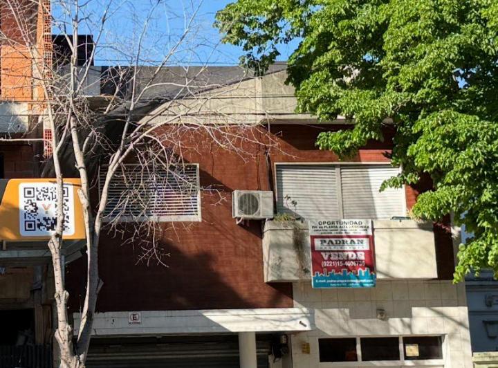 Casa · 182m² · 4 Ambientes · 1 Cochera