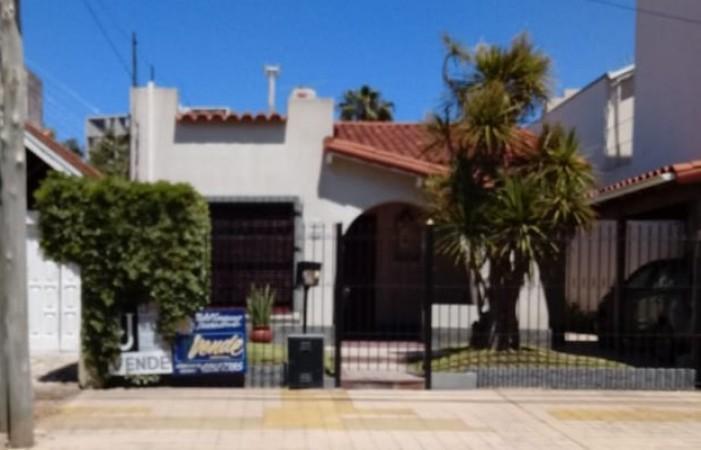Casa · 250m² · 4 Ambientes