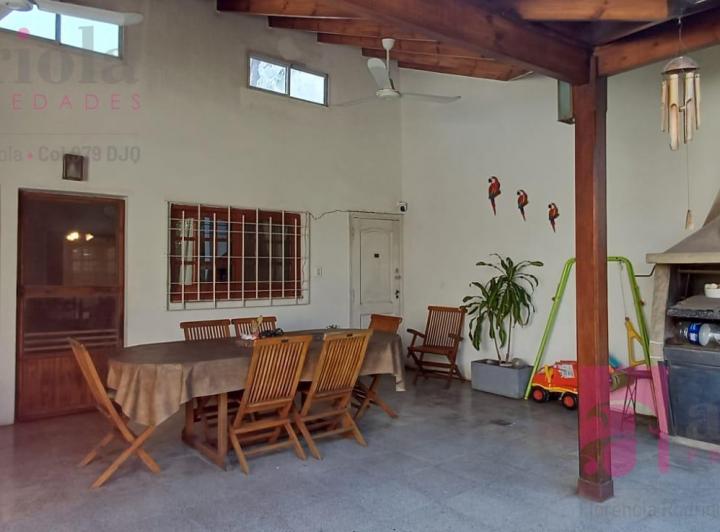 Casa · 150m² · 3 Ambientes · 1 Cochera