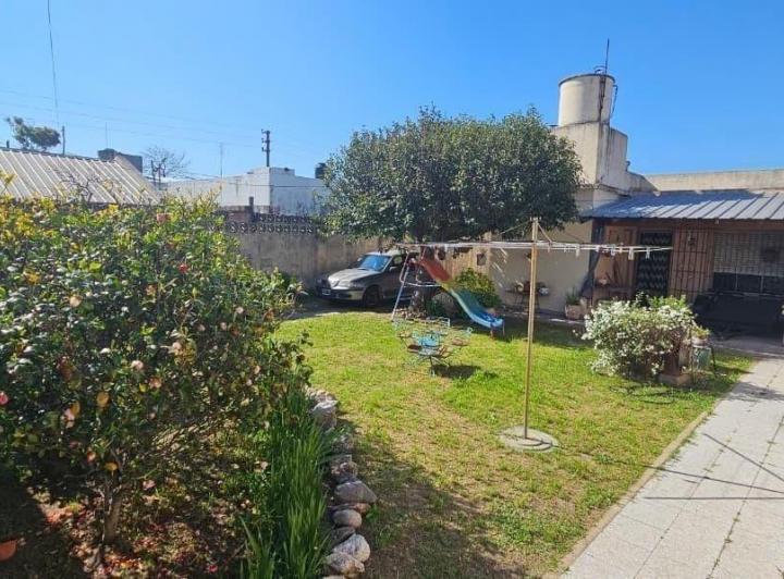 Casa · 80m² · 3 Ambientes · 1 Cochera