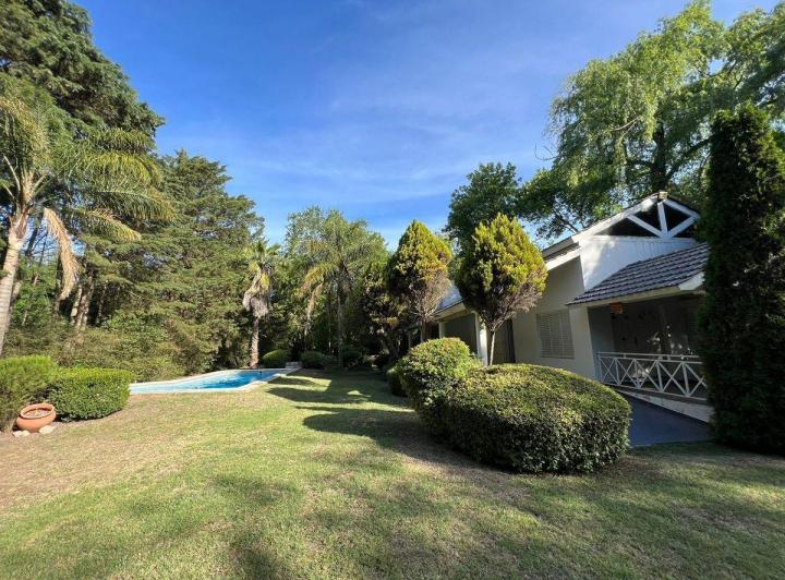 Casa · 110m² · 2 Ambientes · 2 Cocheras
