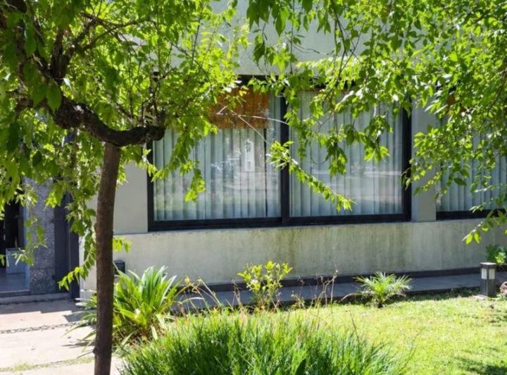 Casa · 120m² · 1 Ambiente · 1 Cochera