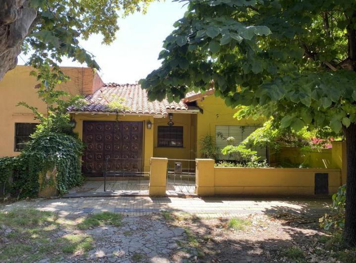 Casa · 117m² · 3 Ambientes · 2 Cocheras