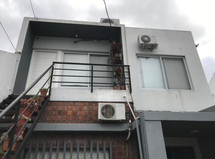 Casa · 256m² · 4 Ambientes · 1 Cochera