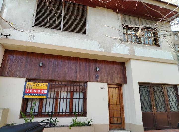 Casa · 132m² · 6 Ambientes · 1 Cochera