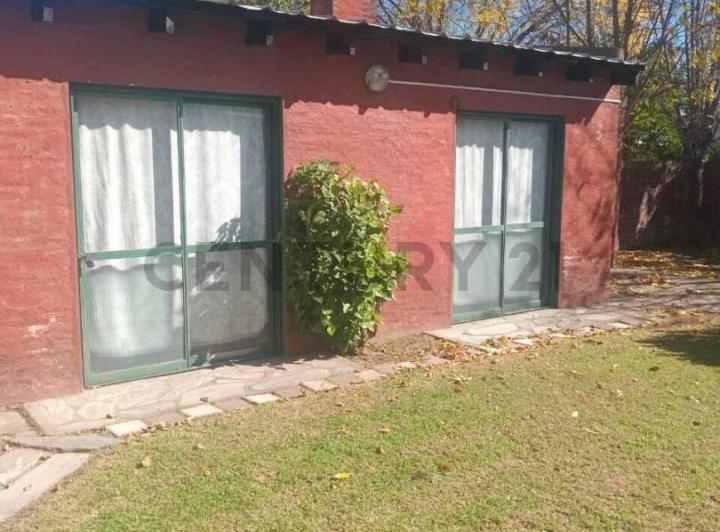 Casa · 120m² · 5 Ambientes · 3 Cocheras