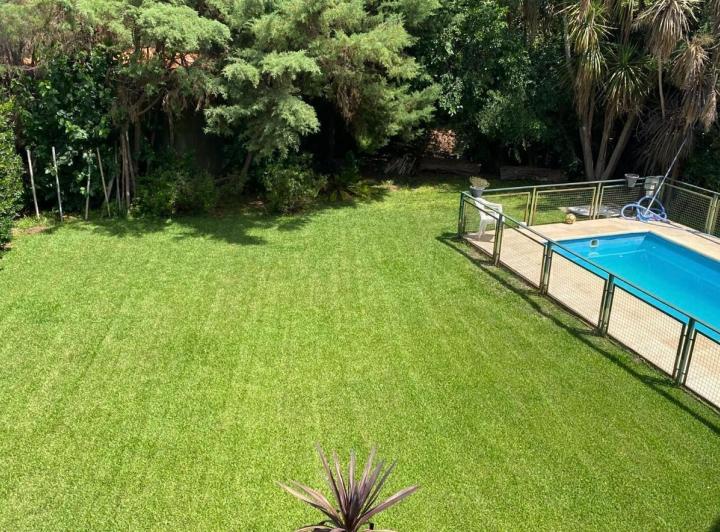 Casa · 220m² · 3 Dormitorios · 5 Cocheras