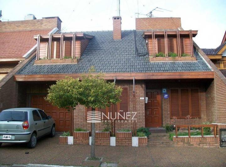 Casa · 264m² · 4 Ambientes · 2 Cocheras