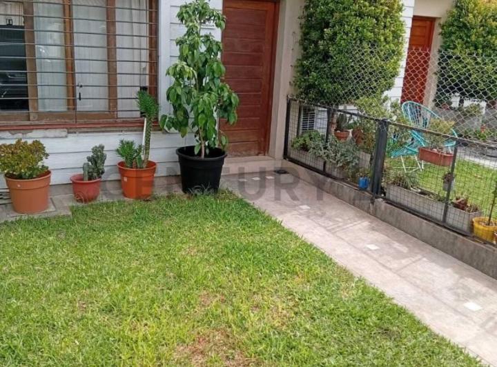 Casa · 80m² · 3 Ambientes · 1 Cochera