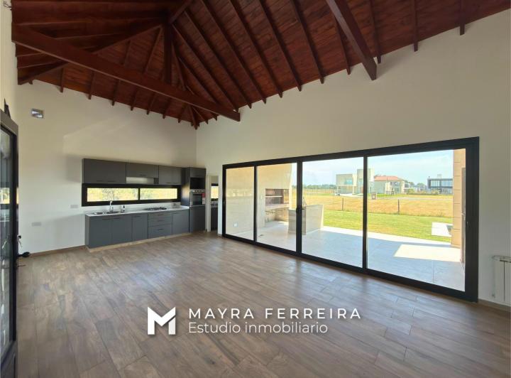 Casa · 187m² · 4 Ambientes · 1 Cochera