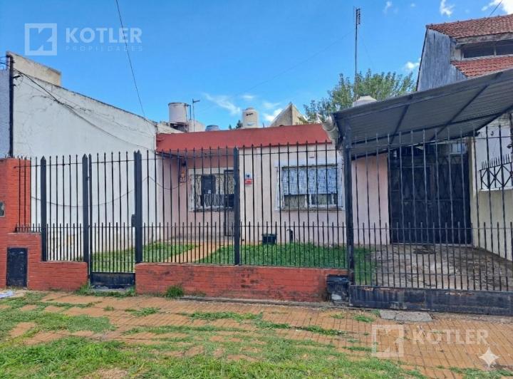 Casa · 64m² · 3 Ambientes · 1 Cochera