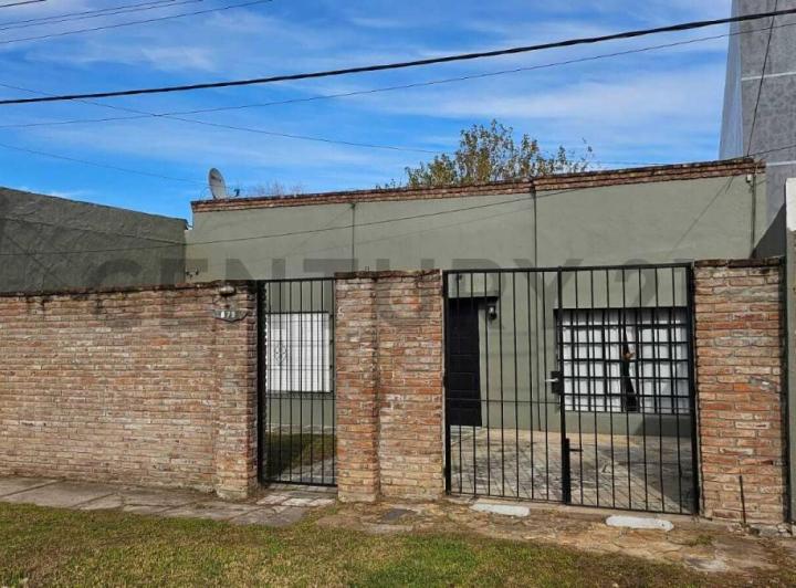 Casa · 76m² · 4 Ambientes · 1 Cochera