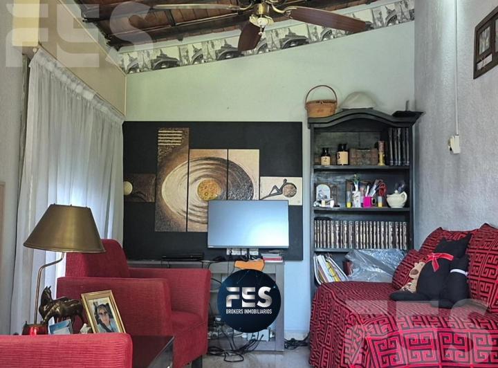 Casa · 115m² · 2 Ambientes · 5 Cocheras