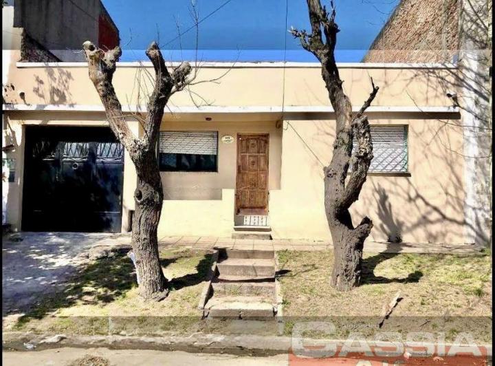 Casa · 110m² · 3 Ambientes · 1 Cochera