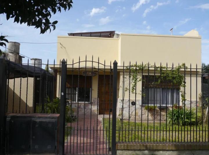 Casa · 90m² · 4 Ambientes