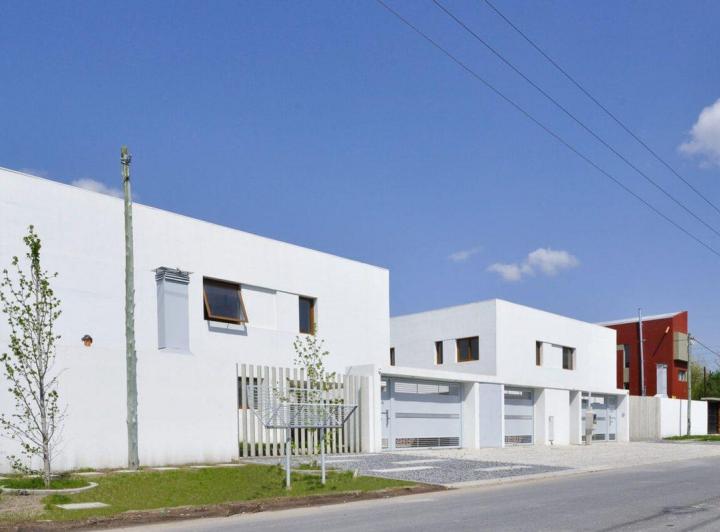 Casa · 107m² · 4 Ambientes · 2 Cocheras