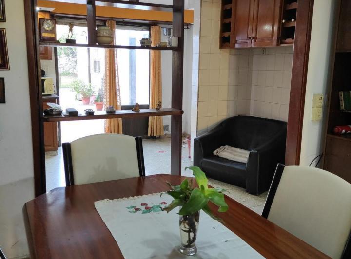 Casa · 160m² · 4 Ambientes · 1 Cochera