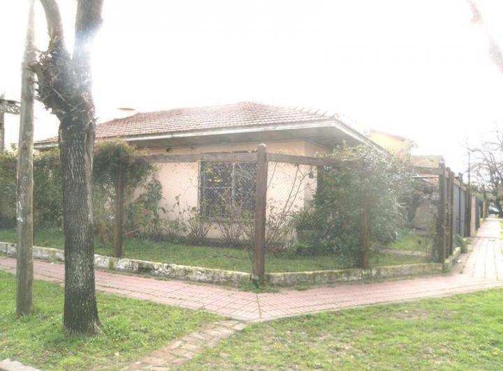 Casa · 236m² · 7 Ambientes · 1 Cochera