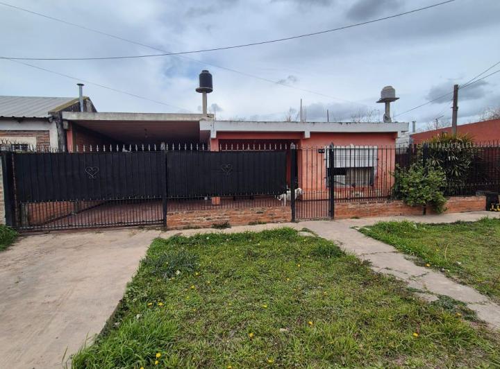 Casa · 280m² · 2 Dormitorios