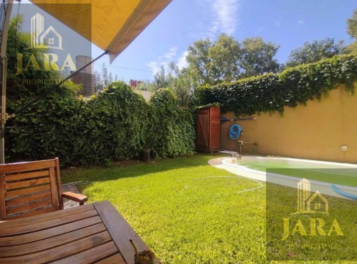 Casa · 240m² · 3 Ambientes